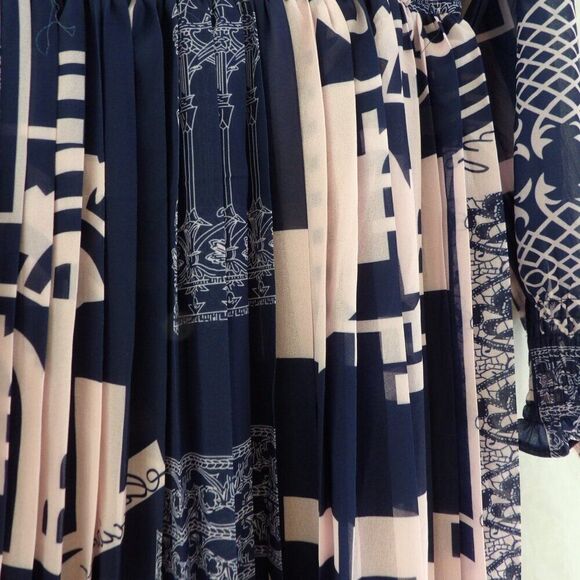 Han Queen Printed Long Sleeve Lined Pleated Dress |‎ medium - Picture 9 of 15